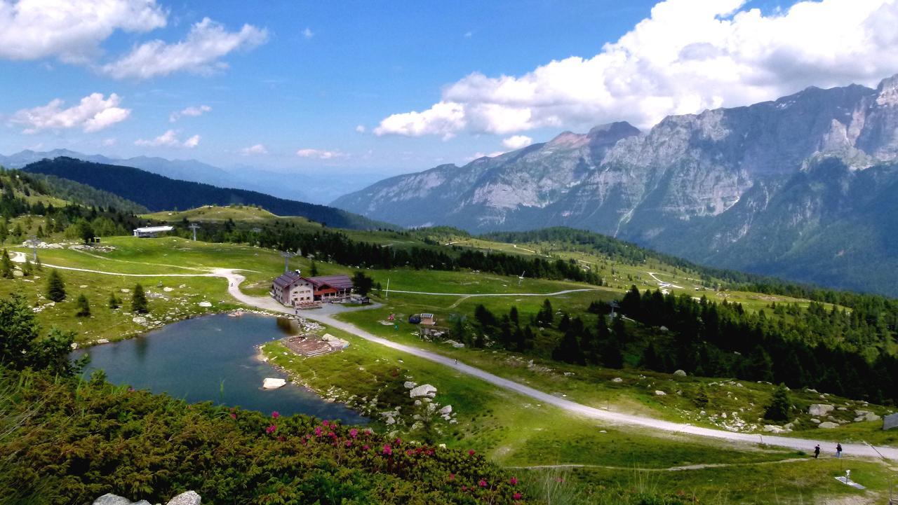 Rifugio Viviani Pradalago Madonna Eksteriør bilde