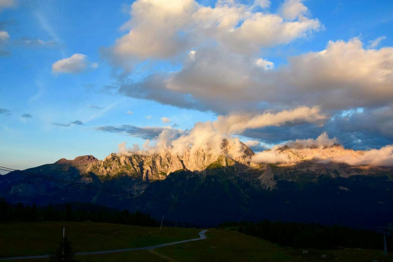 Rifugio Viviani Pradalago Madonna Eksteriør bilde